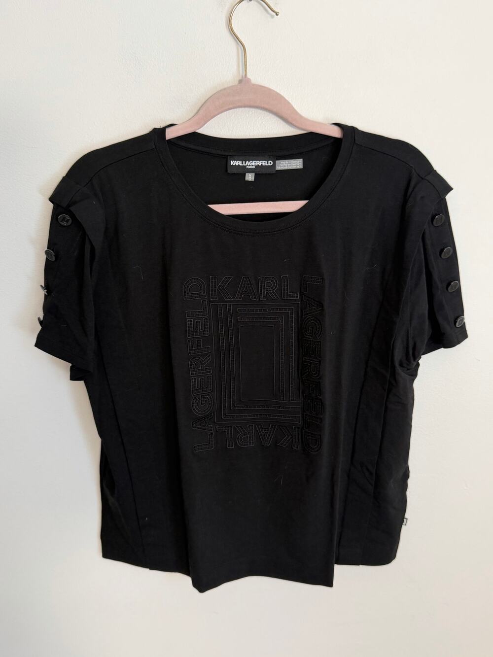 Karl Lagerfeld Black Embrodiered tee NWT size medium